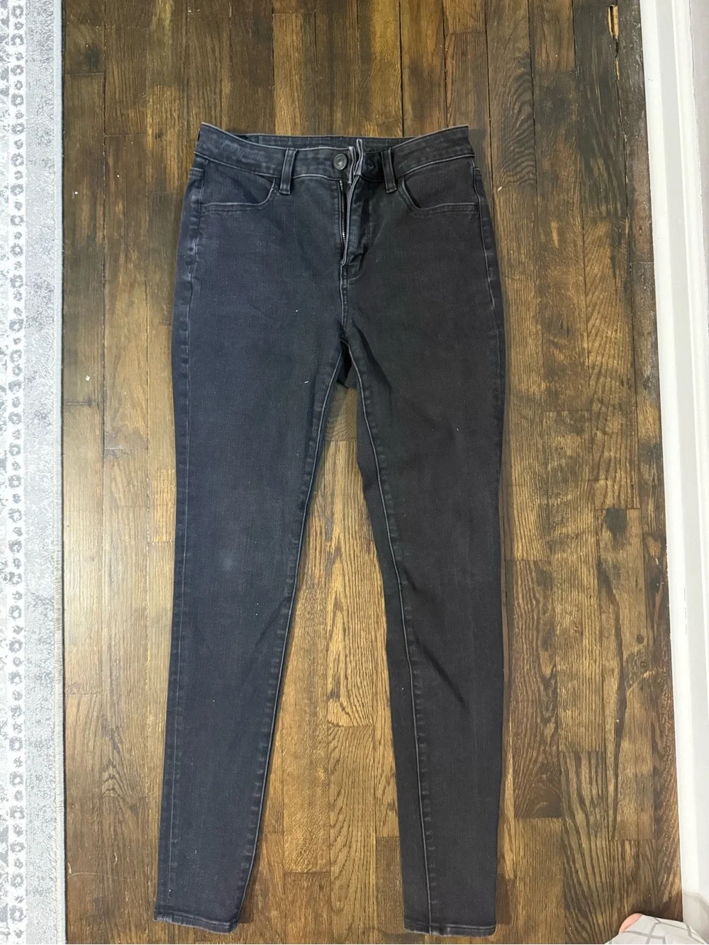 Dark Wash Women's Skinny Jeans - Black American Eagle Jeggings - Picture 4 of 8
